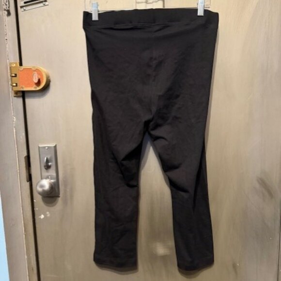 Cropped high waisted Black Cotton leggings - Picture 11 of 16